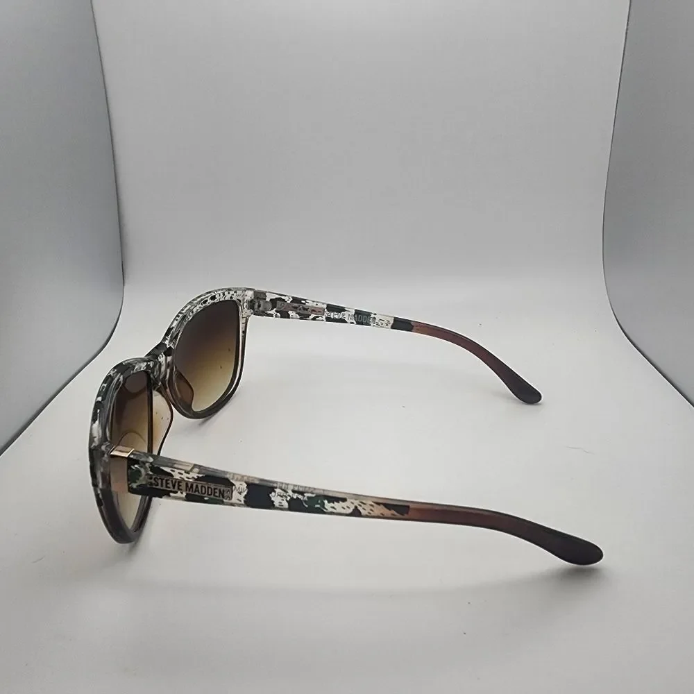 Steve Madden Brown & Animal Print Sunglasses